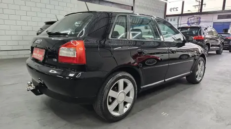 AUDI A3 1.8 4P, Foto 5