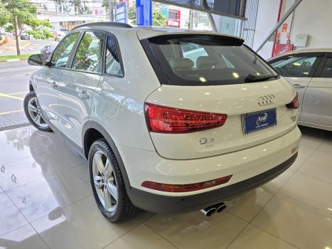 AUDI Q3 1.4 4P TFSI AMBIENTE S-TRONIC AUTOMTICO, Foto 4