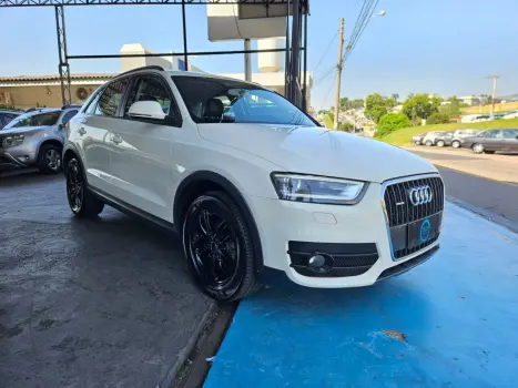 AUDI Q3 2.0 4P TFSI AMBIENTE QUATTRO S-TRONIC AUTOMTICO, Foto 3