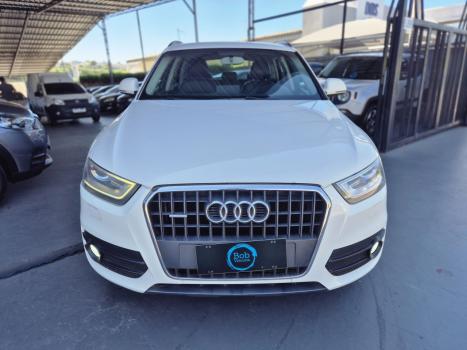 AUDI Q3 2.0 4P TFSI AMBIENTE QUATTRO S-TRONIC AUTOMTICO, Foto 2