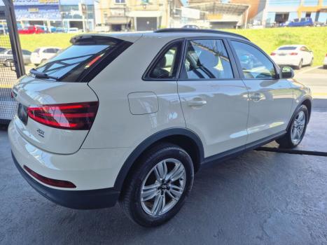 AUDI Q3 2.0 4P TFSI AMBIENTE QUATTRO S-TRONIC AUTOMTICO, Foto 7