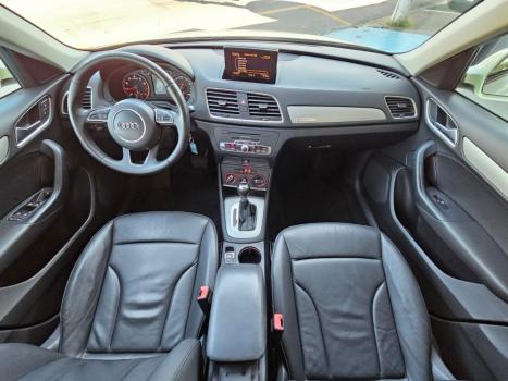 AUDI Q3 2.0 4P TFSI AMBIENTE QUATTRO S-TRONIC AUTOMTICO, Foto 8