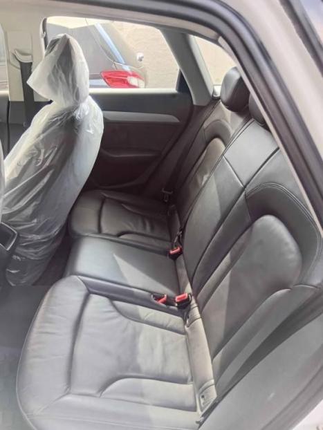 AUDI Q3 2.0 4P TFSI AMBIENTE QUATTRO S-TRONIC AUTOMTICO, Foto 10