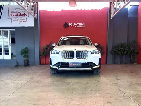BMW IX1 , Foto 3