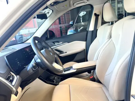 BMW IX1 , Foto 11