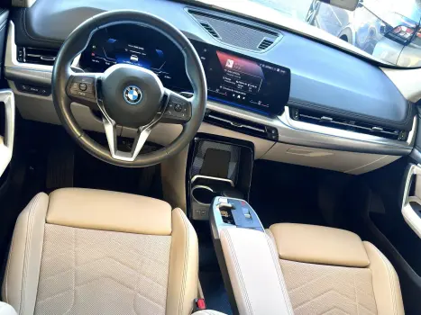 BMW IX1 , Foto 19