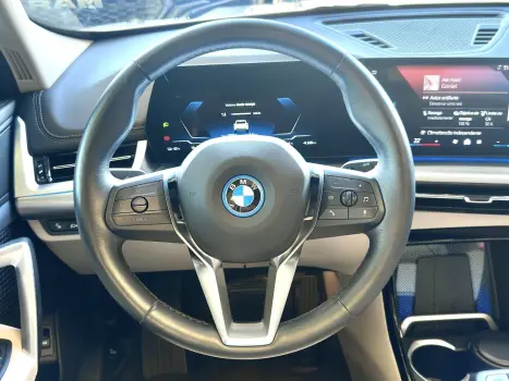 BMW IX1 , Foto 23