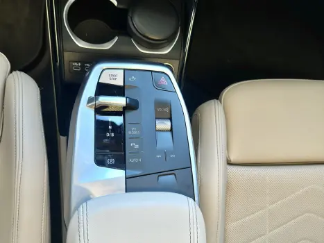 BMW IX1 , Foto 24