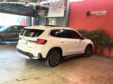 BMW IX1 , Foto 28