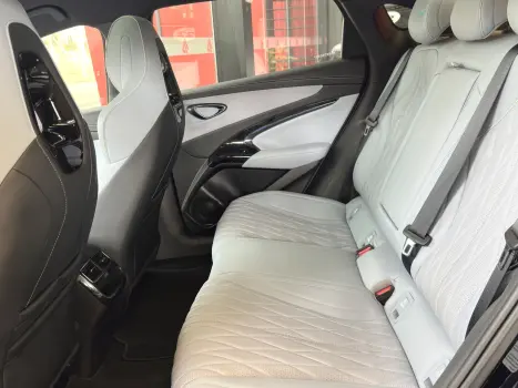 BYD Yan Plus EV 60,8 KW ELTRICO, Foto 9