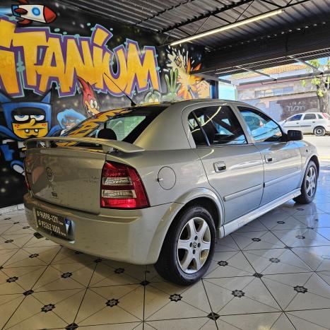 CHEVROLET Astra Hatch 2.0 4P, Foto 5