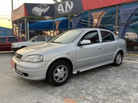 CHEVROLET Astra Sedan 1.8 4P GL, Foto 1