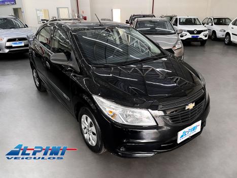 CHEVROLET Onix Hatch , Foto 2