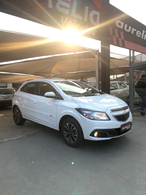 CHEVROLET Onix Hatch 1.4 4P FLEX LTZ, Foto 3