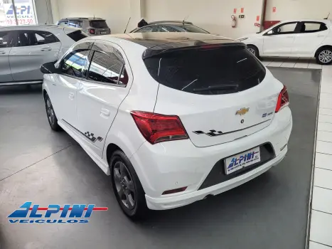 CHEVROLET Onix Hatch , Foto 4