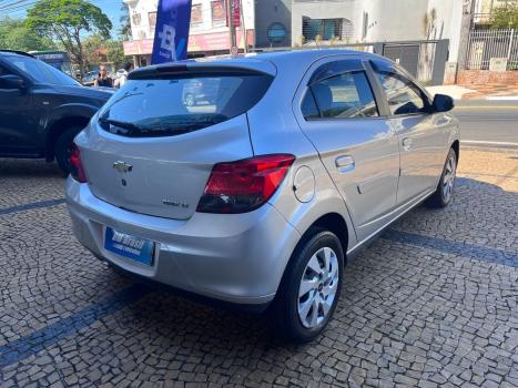 CHEVROLET Onix Hatch 1.4 4P FLEX LT, Foto 4