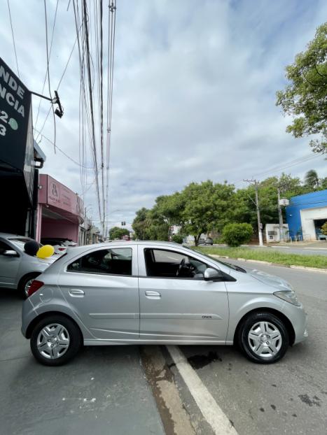 CHEVROLET Onix Hatch 1.0 4P FLEX JOY, Foto 3