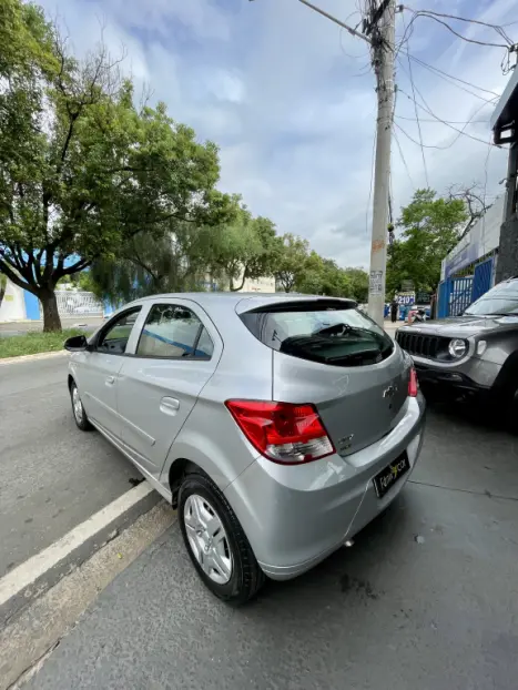 CHEVROLET Onix Hatch 1.0 4P FLEX JOY, Foto 6