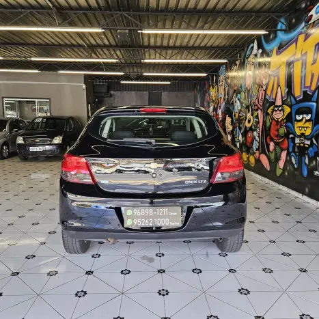 CHEVROLET Onix Hatch 1.4 4P FLEX LTZ AUTOMTICO, Foto 4