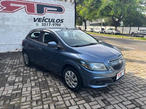 CHEVROLET Onix Hatch 1.4 4P FLEX LT, Foto 3