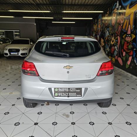 CHEVROLET Onix Hatch 1.4 4P FLEX LT, Foto 4