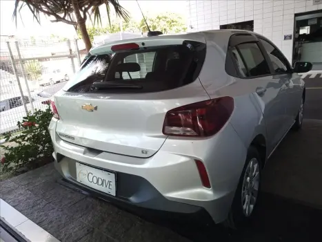 CHEVROLET Onix Hatch 1.0 4P FLEX LT, Foto 3