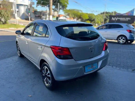 CHEVROLET Onix Hatch 1.4 4P FLEX LTZ, Foto 8