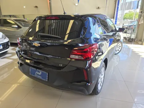 CHEVROLET Onix Hatch 1.0 4P FLEX LT TURBO, Foto 6
