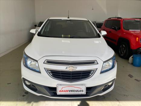 CHEVROLET Onix Hatch 1.4 4P FLEX LT, Foto 2