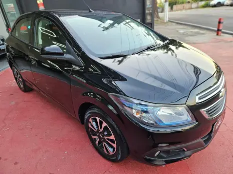 CHEVROLET Onix Hatch 1.4 4P FLEX LTZ, Foto 3