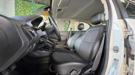 CHEVROLET Onix Hatch 1.4 4P FLEX LTZ, Foto 5