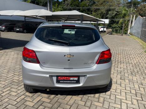 CHEVROLET Onix Hatch 1.4 4P FLEX LTZ, Foto 5