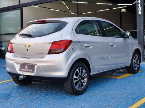 CHEVROLET Onix Hatch 1.4 4P FLEX LTZ, Foto 4