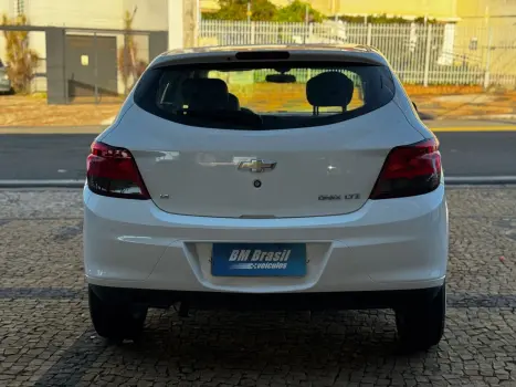 CHEVROLET Onix Hatch 1.4 4P FLEX LTZ, Foto 5