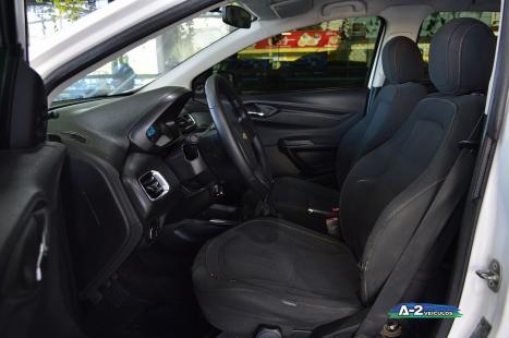 CHEVROLET Onix Hatch 1.4 4P FLEX LT, Foto 3