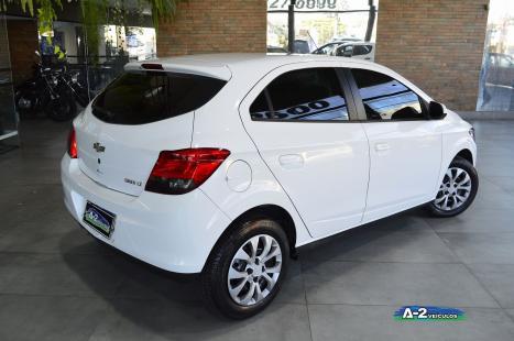 CHEVROLET Onix Hatch 1.4 4P FLEX LT, Foto 5