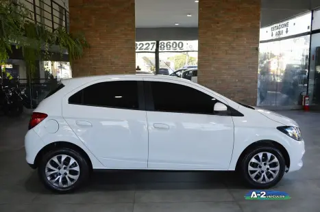 CHEVROLET Onix Hatch 1.4 4P FLEX LT, Foto 8