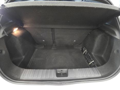 CHEVROLET Onix Hatch 1.0 12V 4P FLEX RS TURBO AUTOMTICO, Foto 17