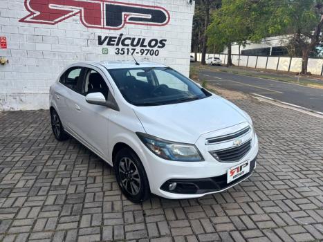 CHEVROLET Onix Hatch 1.4 4P FLEX LTZ, Foto 2
