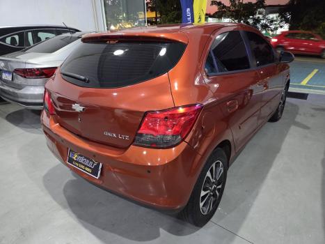 CHEVROLET Onix Hatch 1.4 4P FLEX LTZ, Foto 2