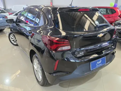 CHEVROLET Onix Hatch 1.0 12V 4P FLEX LT TURBO, Foto 4