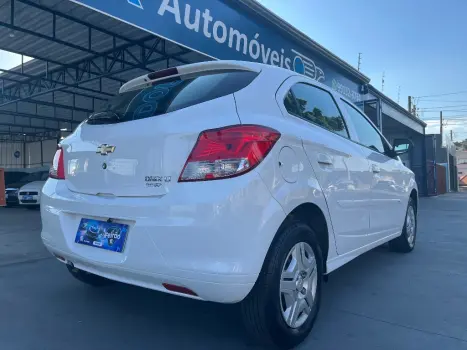 CHEVROLET Onix Hatch 1.0 4P FLEX LT, Foto 6