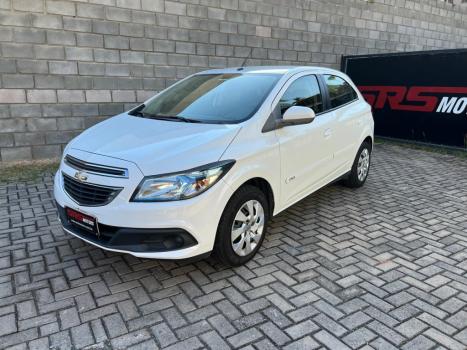 CHEVROLET Onix Hatch 1.4 4P FLEX LT, Foto 9
