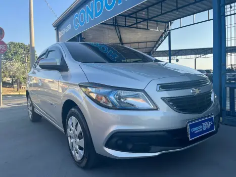 CHEVROLET Onix Hatch 1.4 4P FLEX LT, Foto 4