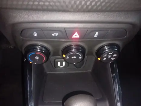 CHEVROLET Onix Hatch 1.0 12V 4P FLEX TURBO AUTOMTICO, Foto 14