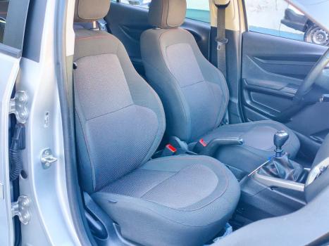 CHEVROLET Onix Hatch 1.4 4P FLEX LT, Foto 13