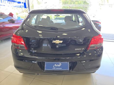 CHEVROLET Onix Hatch 1.4 4P FLEX LT, Foto 5
