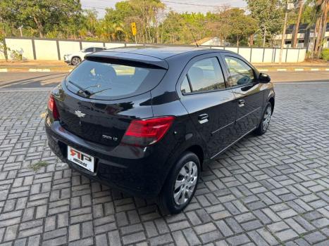 CHEVROLET Onix Hatch 1.4 4P FLEX LT, Foto 5