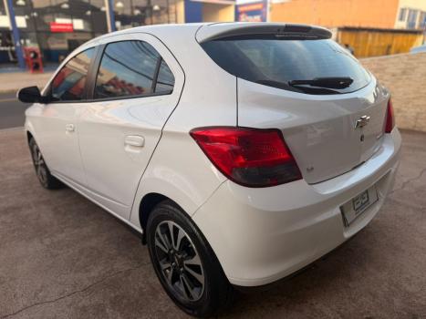 CHEVROLET Onix Hatch 1.4 4P FLEX LTZ, Foto 4