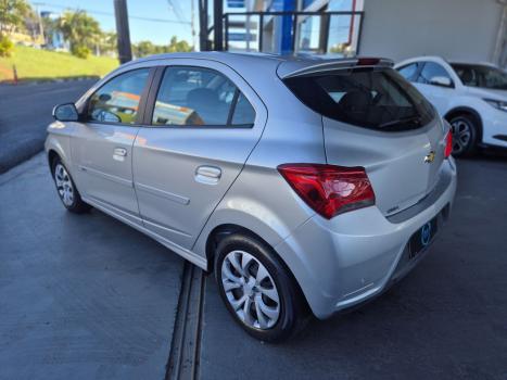 CHEVROLET Onix Hatch 1.4 4P FLEX LT, Foto 4